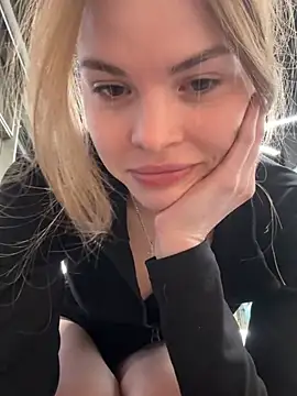 SMELLSEX online show from January 16, 8:05 pm