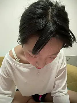 jingjing005 online show from April 16, 6:25 am