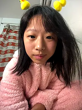 jingjing005 online show from December 2, 11:45 am