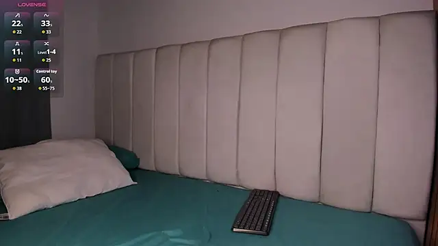 Lunita naughty online show from December 4, 8:38 am