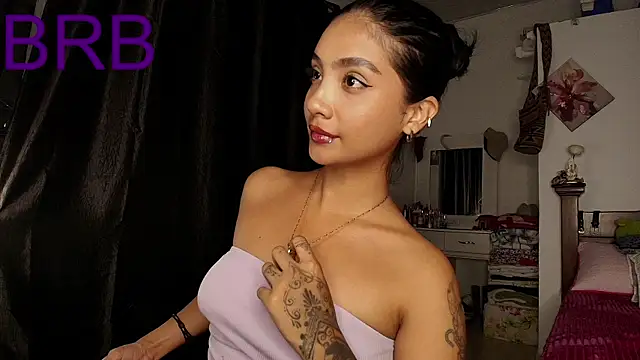 Snapshot of mia_yireth chatting on October 5, 12:26 am mia yireth online show from October 5, 12:26 am