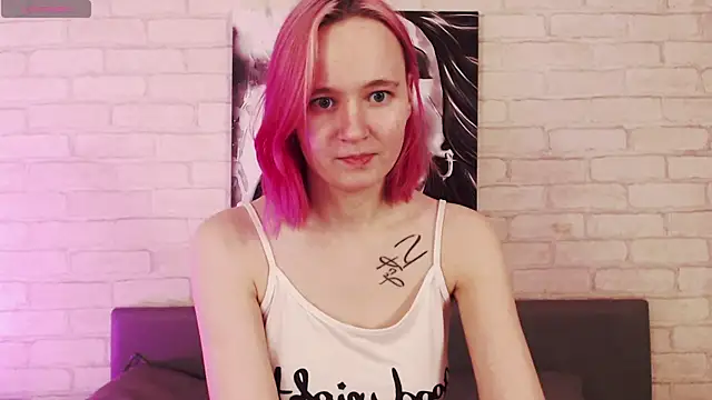 Snapshot of Ericha_Stone chatting on October 7, 8:08 am Ericha Stone online show from October 7, 8:08 am