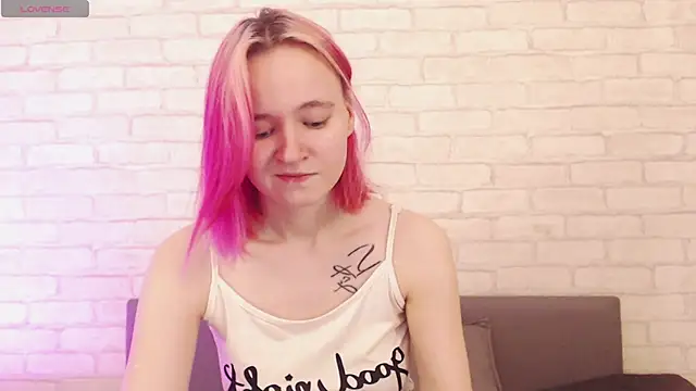 Snapshot of Ericha_Stone chatting on October 19, 3:41 am Ericha Stone online show from October 19, 3:41 am