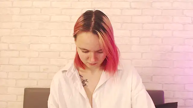 Ericha Stone online show from November 30, 2:27 am