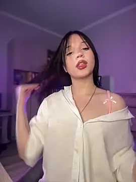 YourLittleDevil online show from October 6, 2:34 pm