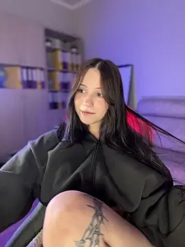 YourLittleDevil online show from September 21, 1:54 pm