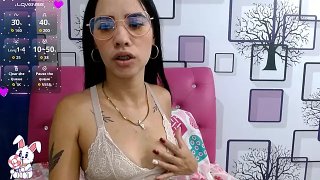 Snapshot of vanesa19_ chatting on September 22, 12:36 pm vanesa19 online show from September 22, 12:36 pm