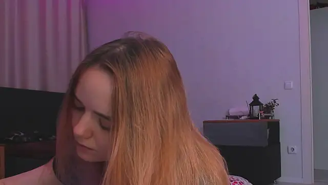 JanetShy online show from January 13, 9:13 am