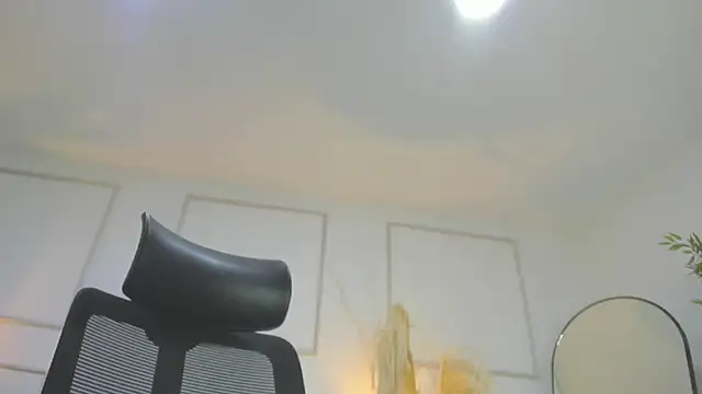 Emilywillis8 online show from October 28, 1:17 pm