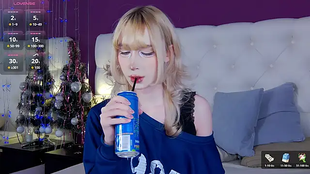 cutetomie online show from January 10, 9:30 pm