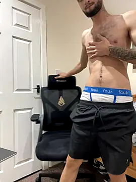 mixedcouplee69 online show from September 29, 6:46 pm