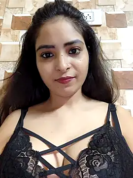 QUEEN-ADITI online show from September 30, 5:18 pm