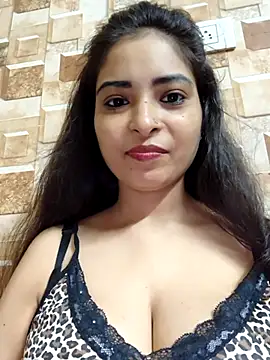 QUEEN-ADITI online show from September 27, 4:36 pm