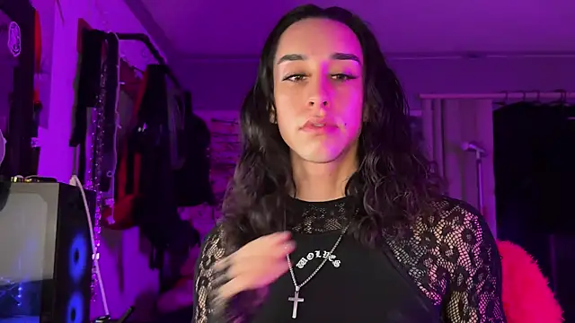 xoFrankie online show from November 20, 1:50 am