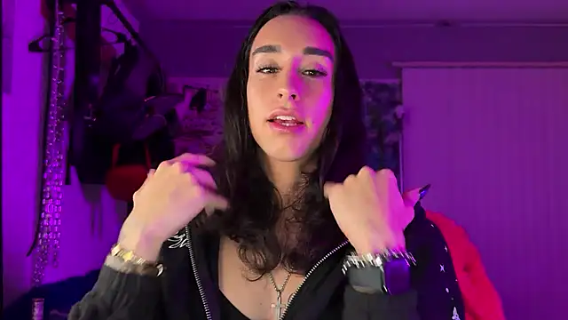 xoFrankie online show from February 19, 2:55 am