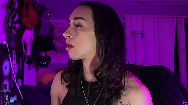 xoFrankie online show from December 20, 5:44 am