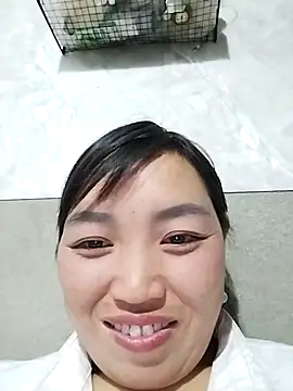 susu-00 online show from December 3, 1:46 pm