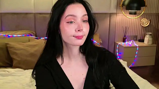 Goldy Stark online show from October 17, 9:18 pm