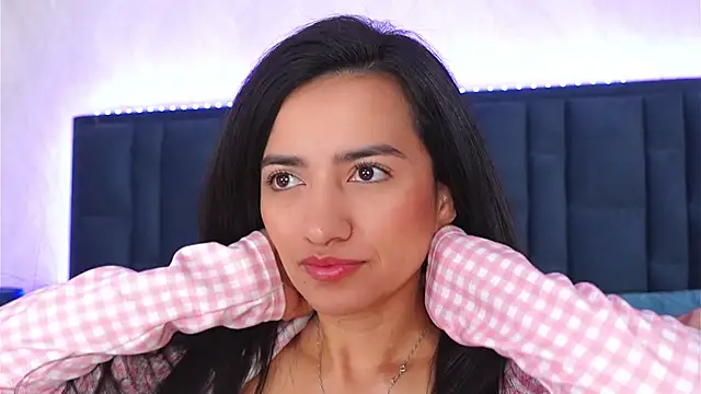 EmilyPrincy online show from November 12, 5:27 am