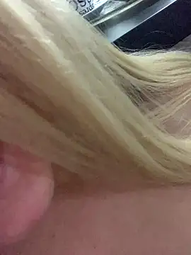 loiragoxtosinnha online show from November 17, 4:02 am