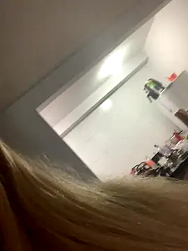 loiragoxtosinnha online show from October 15, 2:25 am