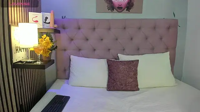 Snapshot of luna__dance chatting on September 24, 11:04 pm luna dance online show from September 24, 11:04 pm