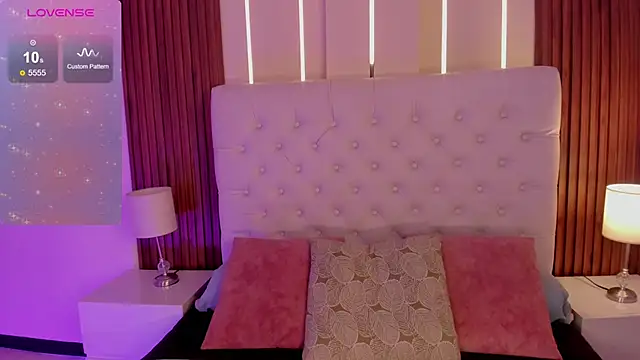 IrisLaurent online show from September 24, 8:52 pm