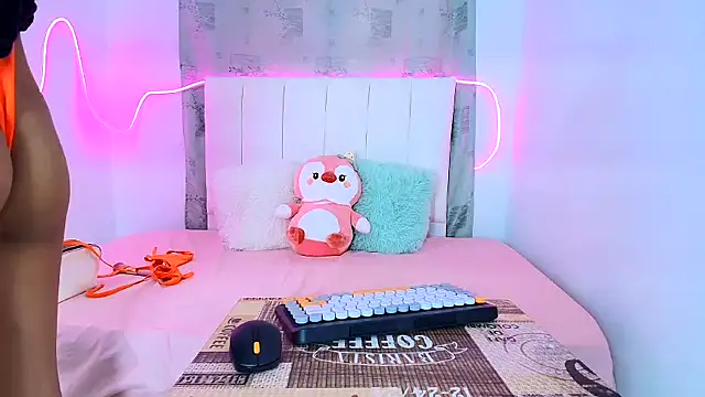 Pao salazar online show from September 17, 9:02 pm