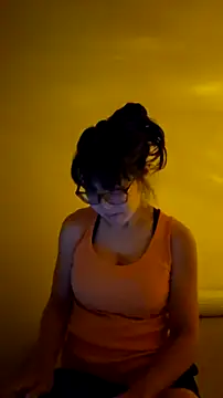 Snapshot of LeemaBean chatting on October 28, 6:24 pm LeemaBean online show from October 28, 6:24 pm