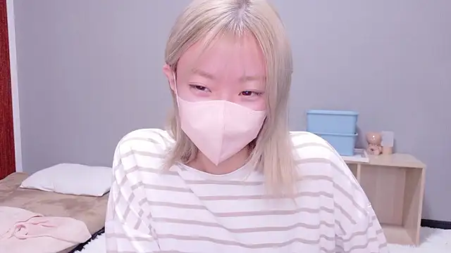 Nana  ch online show from November 11, 4:41 am