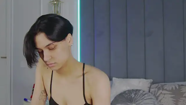 VioletAsh online show from September 27, 4:19 am