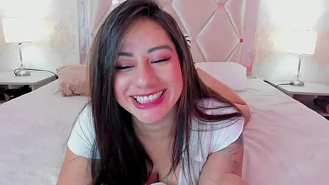 SeleneCarter online show from December 16, 11:32 pm