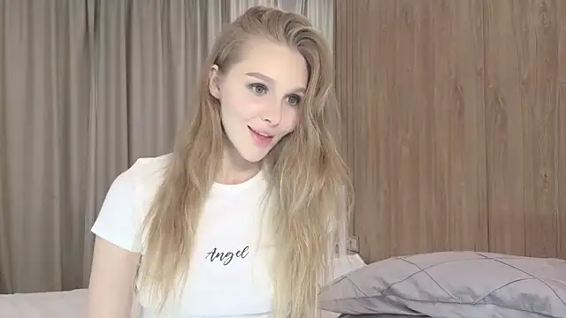 Brigitte Bardot online show from September 10, 6:13 am