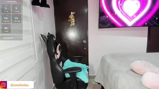 Snapshot of bellaxbunny chatting on September 13, 11:46 pm bellaxbunny online show from September 13, 11:46 pm