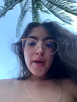 Snapshot of Gaby-Herrera chatting on October 19, 10:45 pm Gaby-Herrera online show from October 19, 10:45 pm