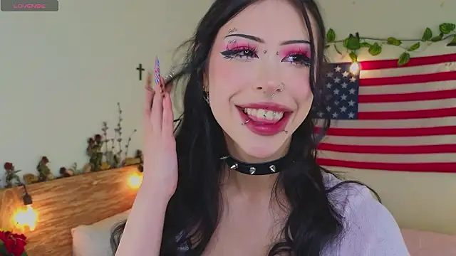 venomeowww   online show from March 28, 4:01 am