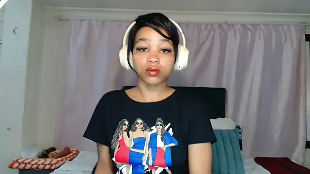 Snapshot of -cleowilliams- chatting on October 7, 10:30 am -cleowilliams- online show from October 7, 10:30 am