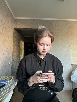Snapshot of n1ghtcloud chatting on September 25, 11:09 am n1ghtcloud online show from September 25, 11:09 am