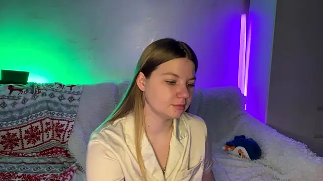 Snapshot of Stasia_couple chatting on October 15, 2:30 pm Stasia couple online show from October 15, 2:30 pm