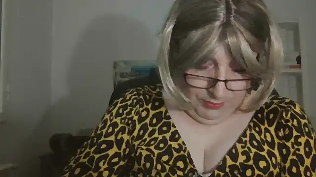 nataliacd online show from November 13, 6:40 pm