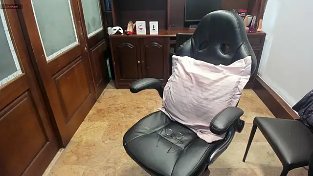 SexyRachel  online show from October 28, 12:44 pm