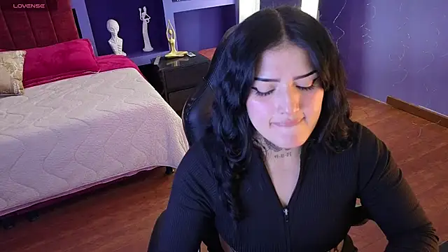 sari belle online show from November 25, 9:04 pm