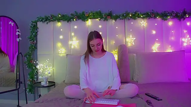 VeronicaVances online show from December 2, 6:26 am