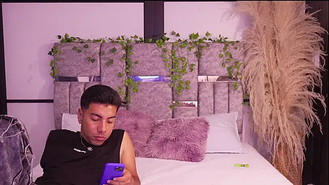 LiamDeep online show from January 5, 8:45 pm