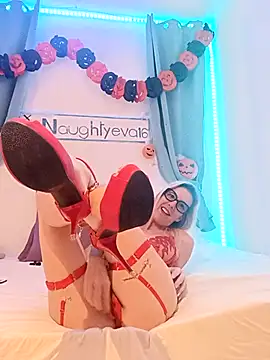 Snapshot of Naughtyeva16 chatting on October 9, 9:30 pm Naughtyeva16 online show from October 9, 9:30 pm