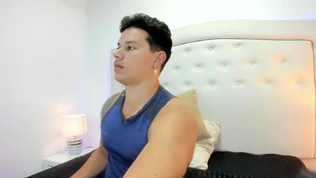 Snapshot of EclipseandFlame chatting on September 17, 1:53 pm EclipseandFlame online show from September 17, 1:53 pm