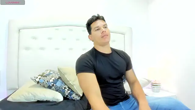 Snapshot of EclipseandFlame chatting on September 18, 2:26 pm EclipseandFlame online show from September 18, 2:26 pm