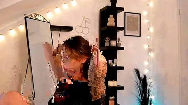 Snapshot of Naomii20__ chatting on September 18, 3:10 pm Naomii20 online show from September 18, 3:10 pm