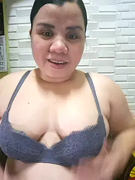 hotlyn45 online show from November 13, 4:33 am