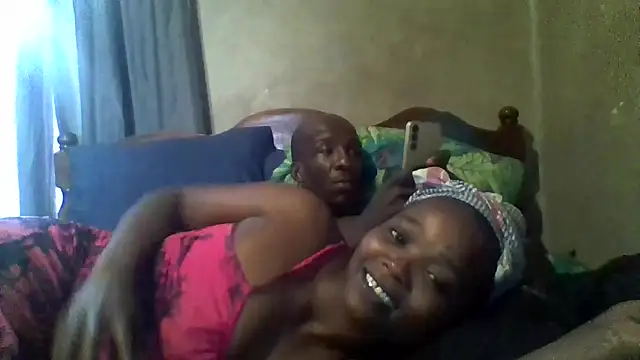 longdickson12345 online show from April 12, 10:18 am